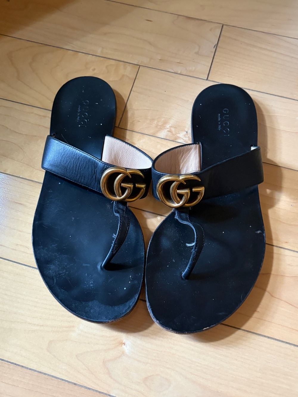Gucci Black Leather GG Thong Sandals with Gold Hardware